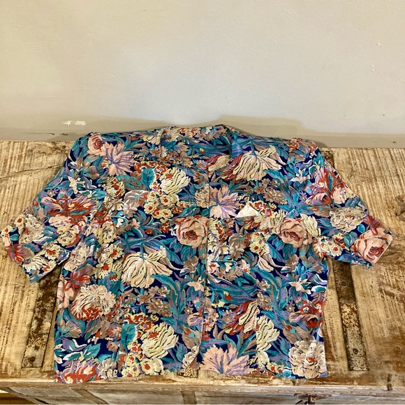 Vintage Late 80s/Early 90s Floral Cropped Women’s Short Sleeved Jacket Medium - Picture 8 of 13
